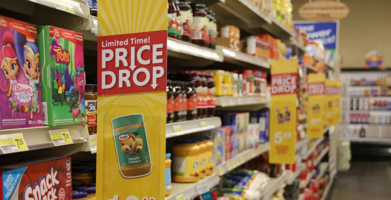 looking down a row with Price Drop blades